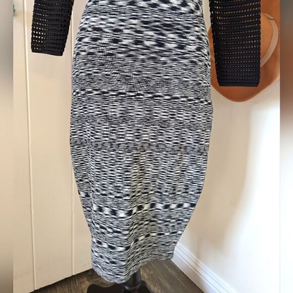Trina Turk Fitted Knit Jersey Dress S Boho Chic Rebel Punk Edgy Soft Goth - Picture 4 of 11